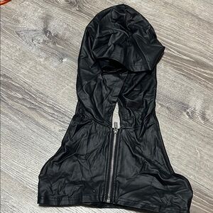 SHEIN Black Hooded Crop Top